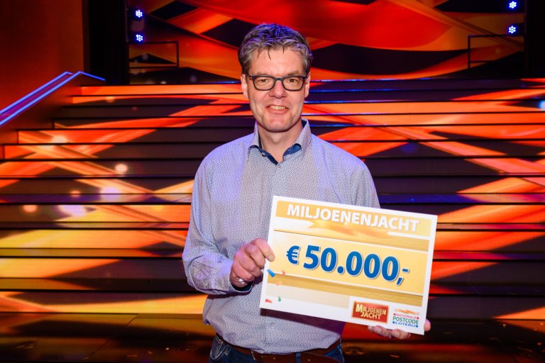 foto1-goudenbellevertronuitvalkenswaard50.000euroopbijtv-showmiljoenenjacht.jpg